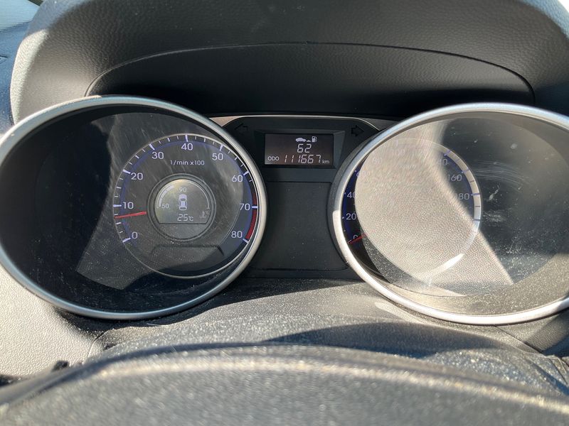 Hyundai ix35 1.6 FIFA World Cup Edition 2WD — zdjęcie 13