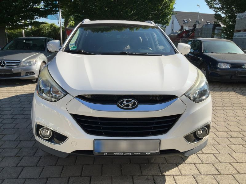 Hyundai ix35 1.6 FIFA World Cup Edition 2WD — zdjęcie 9
