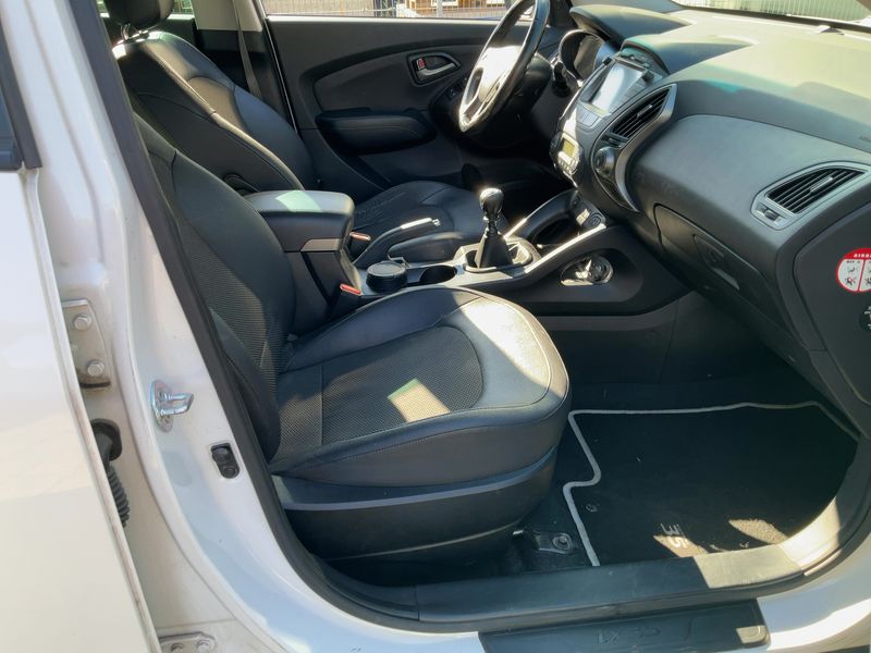 Hyundai ix35 1.6 FIFA World Cup Edition 2WD — zdjęcie 11