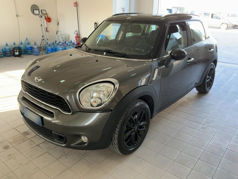 MINI Countryman Cooper SD — zdjęcie 1