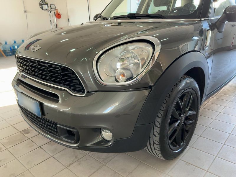 MINI Countryman Cooper SD — zdjęcie 2