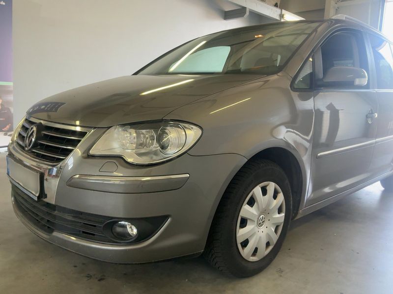 Volkswagen Touran 1.4 TSI Highline 2009 – снимка 2