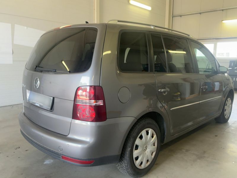 Volkswagen Touran 1.4 TSI Highline 2009 – снимка 8