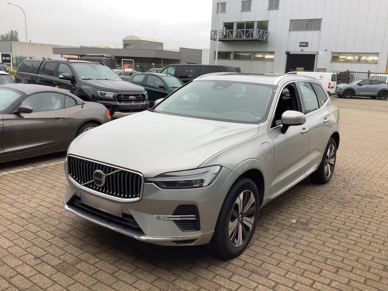 XC60 2.0 T6 Recharge Plug-in Hybrid Core AWD