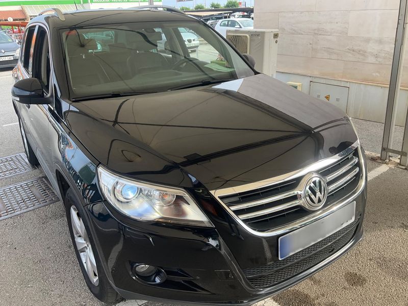 Volkswagen Tiguan 2.0 TDI 4Motion — zdjęcie 8