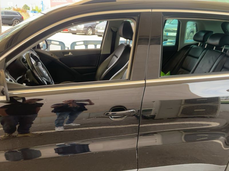 Volkswagen Tiguan 2.0 TDI 4Motion — zdjęcie 4