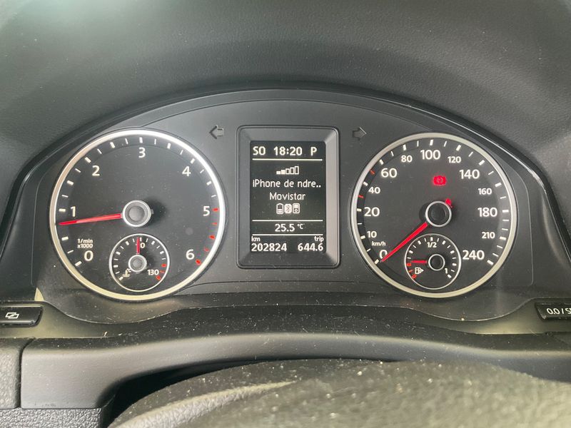 Volkswagen Tiguan 2.0 TDI 4Motion — zdjęcie 13