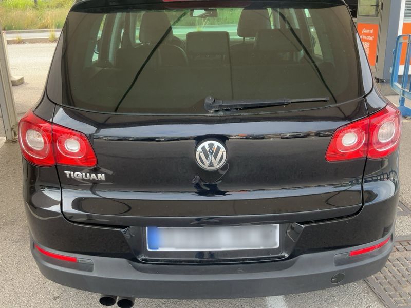 Volkswagen Tiguan 2.0 TDI 4Motion — zdjęcie 5