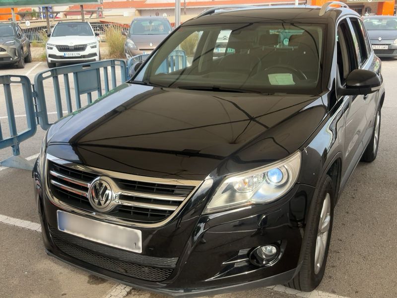 Volkswagen Tiguan 2.0 TDI 4Motion — zdjęcie 1