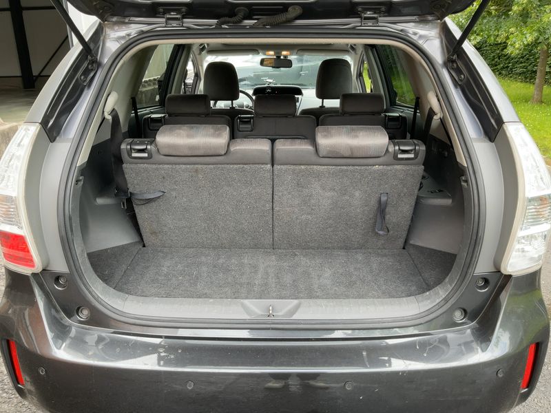 Toyota Prius+ 1.8 Lounge — zdjęcie 10