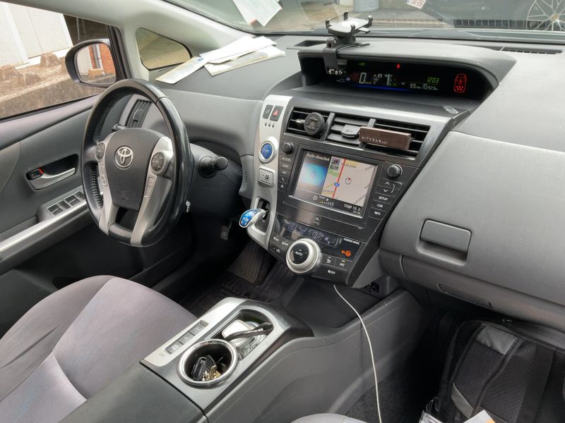 Toyota Prius+ 1.8 Lounge — zdjęcie 12