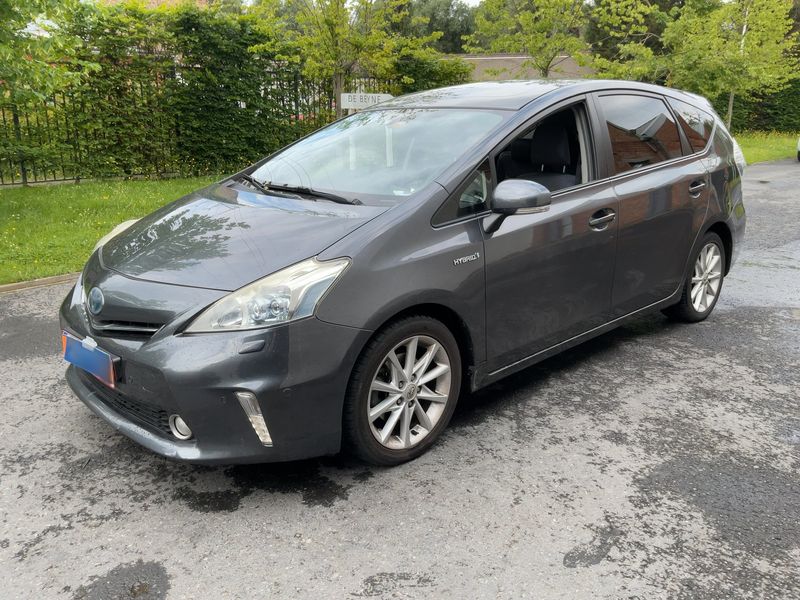 Toyota Prius+ 1.8 Lounge — zdjęcie 1