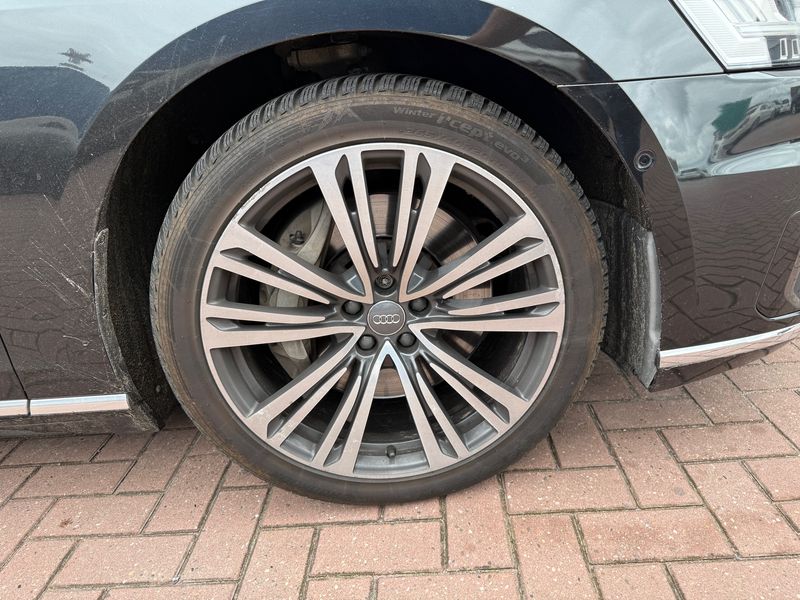 Audi A8 3.0 V6 TFSI 55 quattro — zdjęcie 22