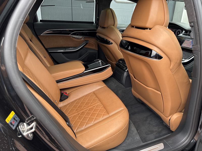Audi A8 3.0 V6 TFSI 55 quattro — zdjęcie 14