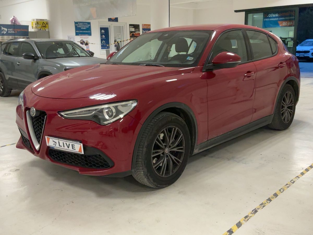 Alfa Romeo 2018 — photo 1