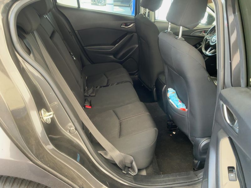 Mazda 3 1.5 Diesel Exceed — zdjęcie 14