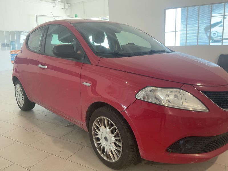 Lancia Ypsilon 1.2 Silver — zdjęcie 8