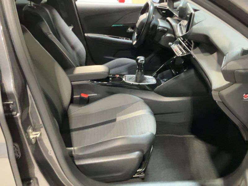 Peugeot 208 1.2 PureTech Allure Pack — zdjęcie 11