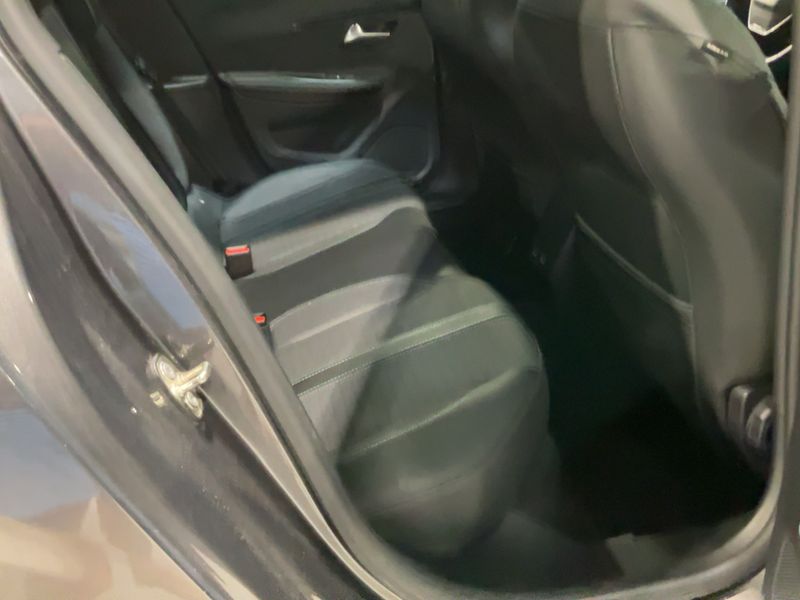 Peugeot 208 1.2 PureTech Allure Pack — zdjęcie 14