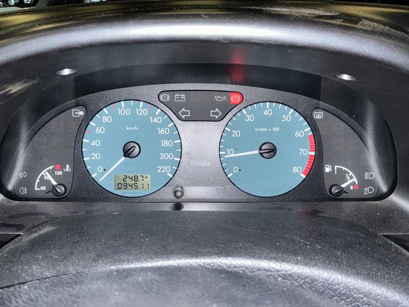 Citroen Xsara 1.8 Exclusive — zdjęcie 4