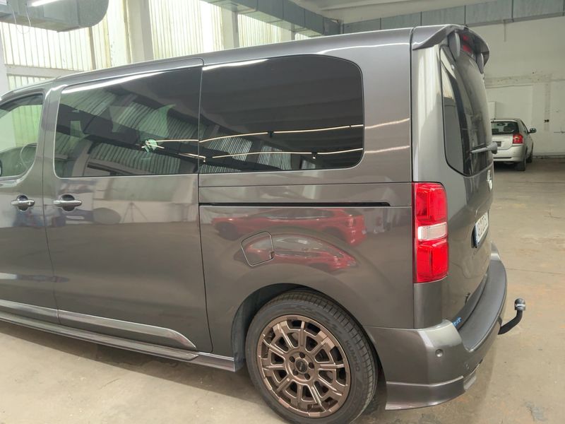 Opel Zafira Life 2.0 CDTI M Tourer L2 — zdjęcie 3