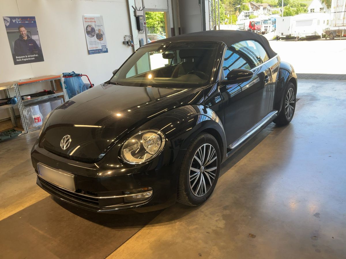 Volkswagen Beetle 2016 — photo 1