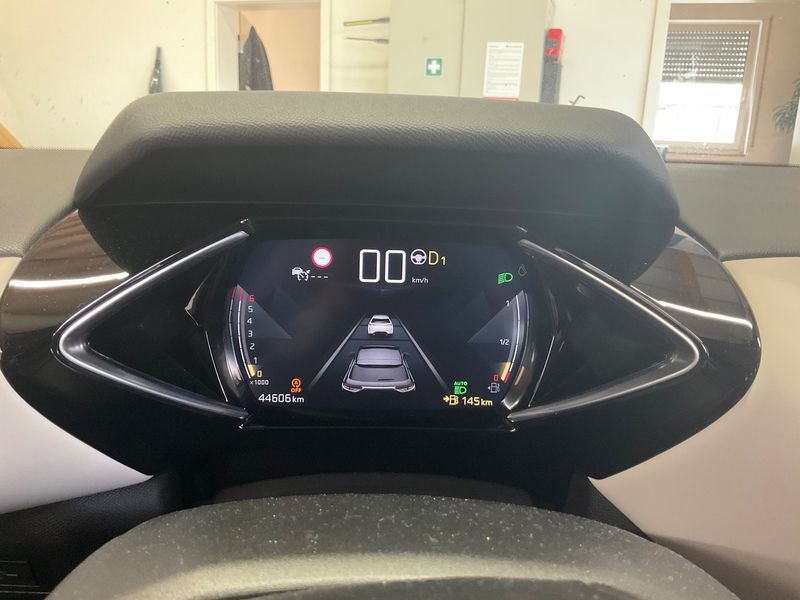 DS Automobiles DS3 Crossback 1.2 PureTech So Chic — zdjęcie 13