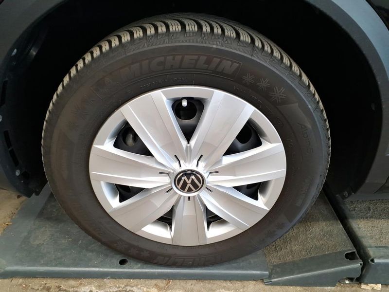 Volkswagen T-Roc 1.0 TSI R-Line — zdjęcie 24