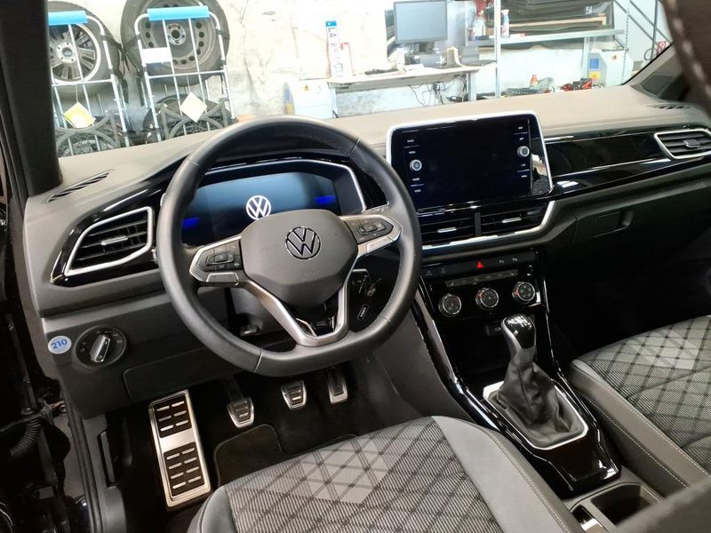 Volkswagen T-Roc 1.0 TSI R-Line — zdjęcie 11
