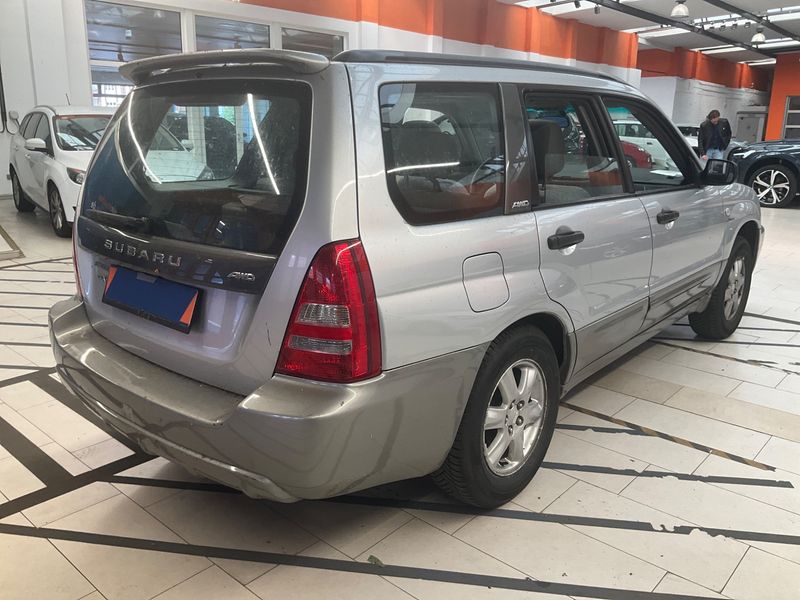 Subaru Forester 2.0 X Comfort — zdjęcie 2