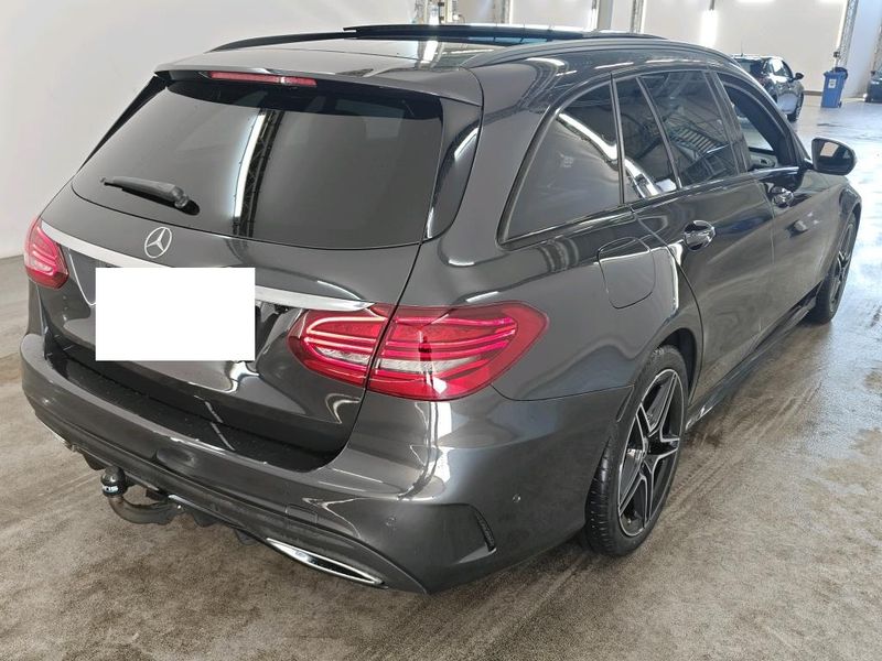 Mercedes-Benz C-Klasse C 180 T AMG Line — zdjęcie 3