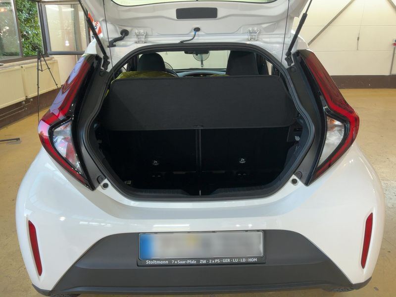 Toyota Aygo X 1.0 VVT-i Business Edition — zdjęcie 10