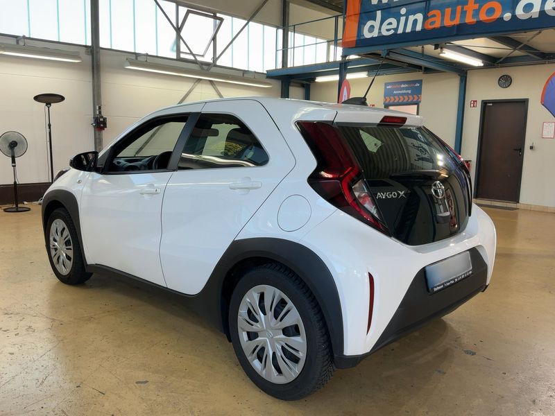 Toyota Aygo X 1.0 VVT-i Business Edition — zdjęcie 3