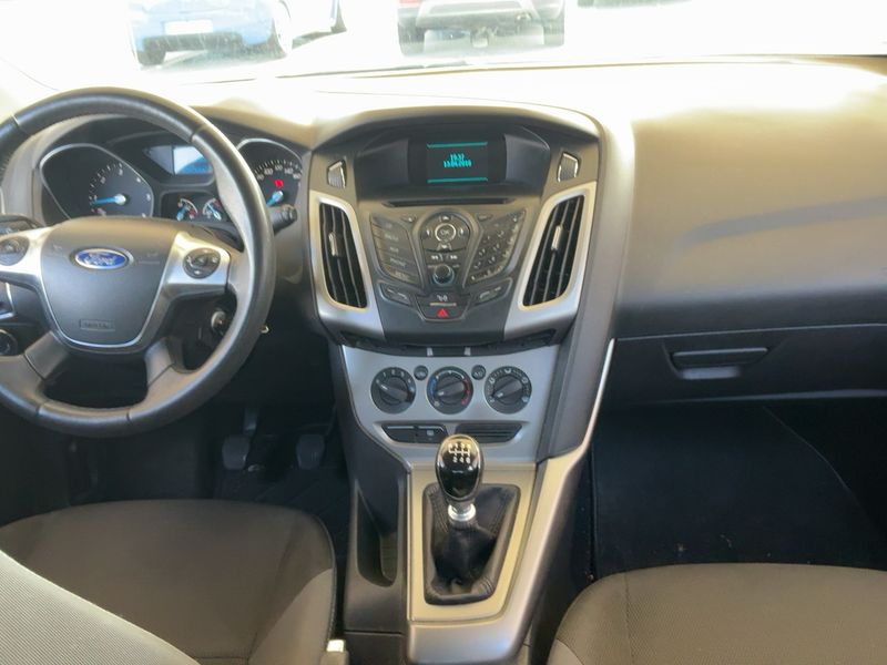 Ford Focus 1.6 TDCi Edition 2014 – снимка 17