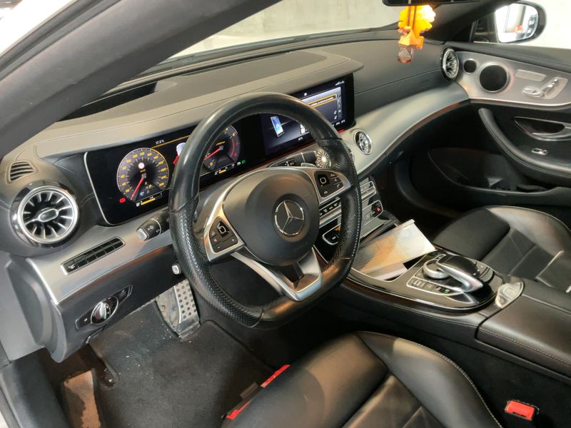 Mercedes-Benz E-Klasse E 200 AMG Line — zdjęcie 12