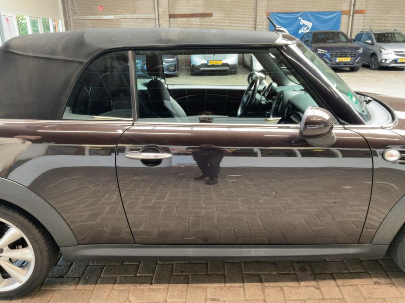 MINI Cabrio Cooper — zdjęcie 7