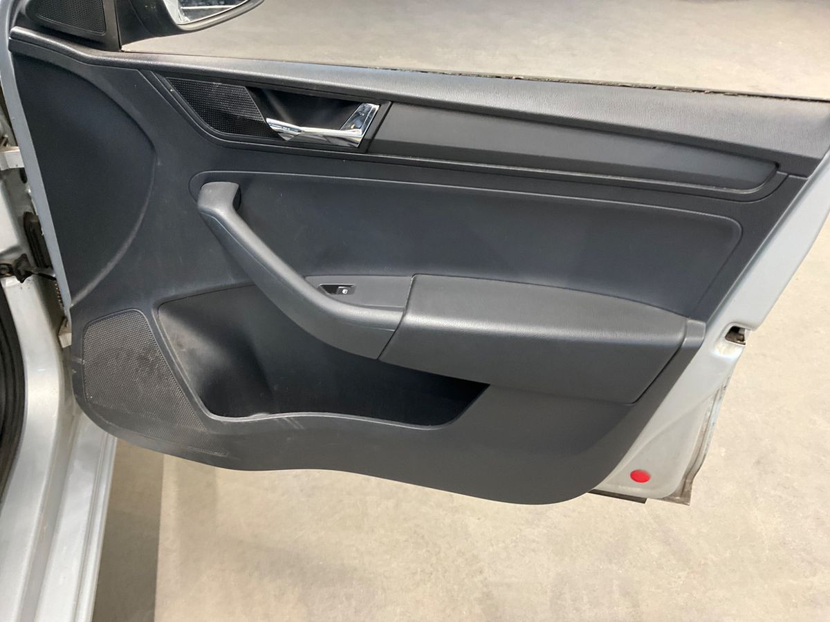Skoda Rapid 2017 — photo 29
