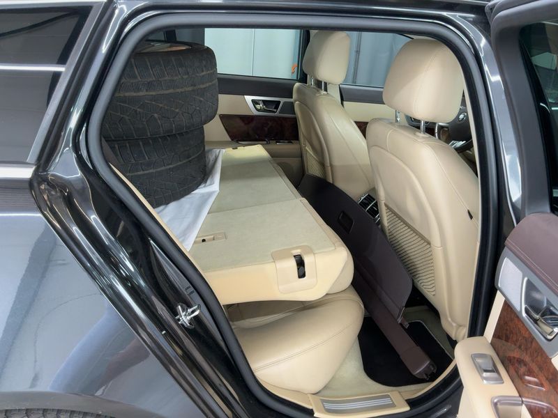 Jaguar XF 3.0 D V6 S — zdjęcie 14