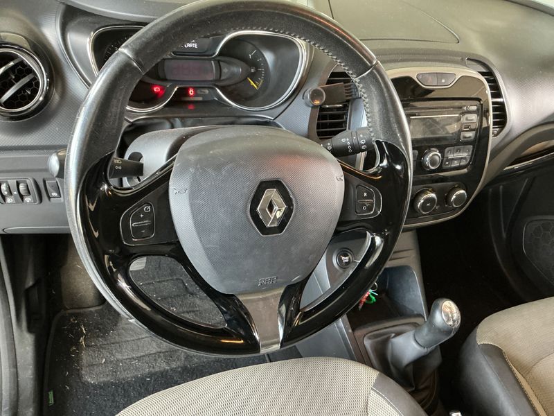 Renault Captur 1.5 dCi Energy Zen 2014 – снимка 31