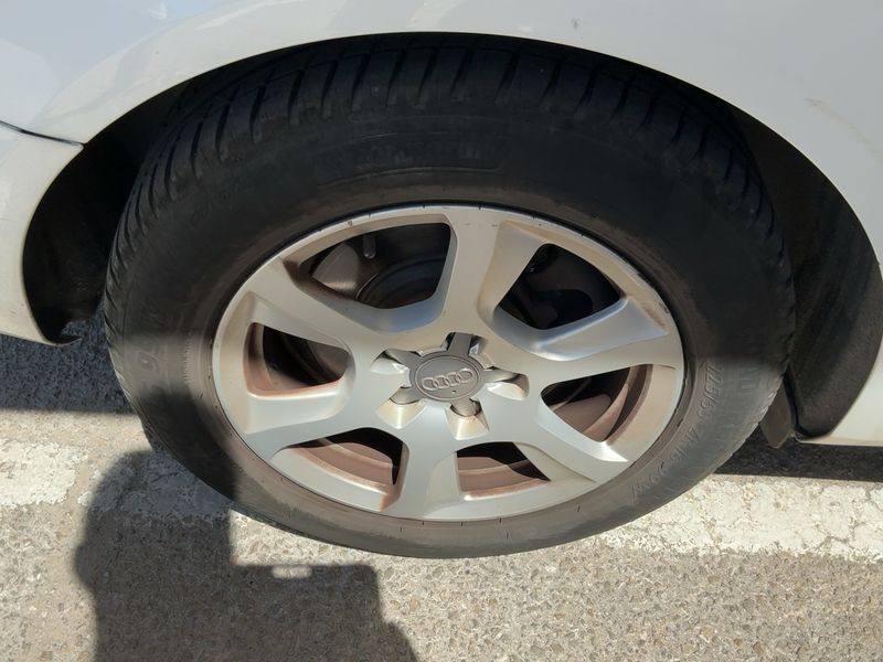 Audi A4 2.0 TDI 2009 – снимка 9