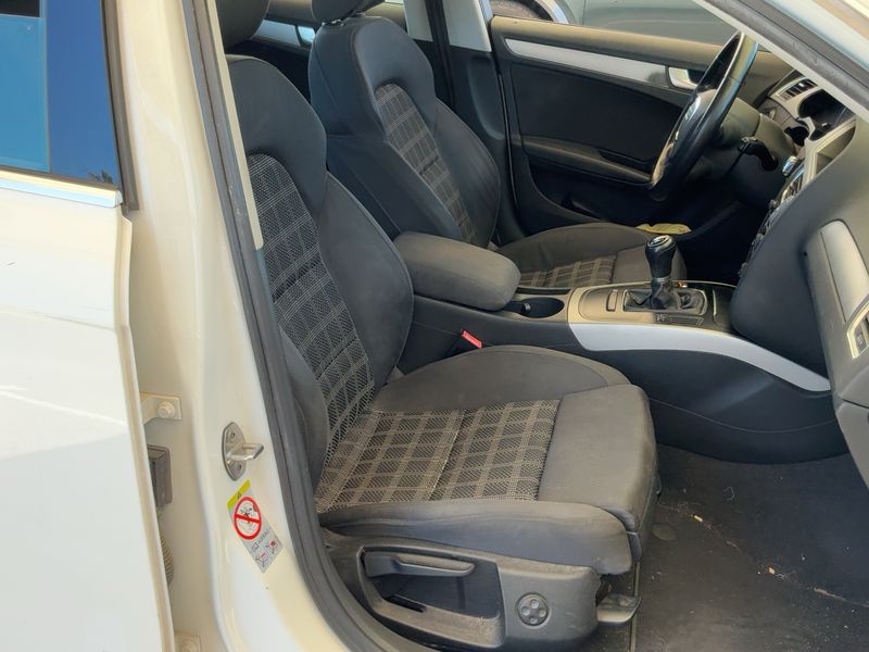 Audi A4 2.0 TDI 2009 – снимка 16