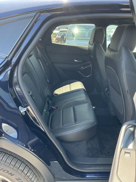 Jaguar E-Pace P300e Plug-in Hybrid R-Dynamic SE AWD — zdjęcie 14