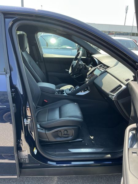 Jaguar E-Pace P300e Plug-in Hybrid R-Dynamic SE AWD — zdjęcie 11