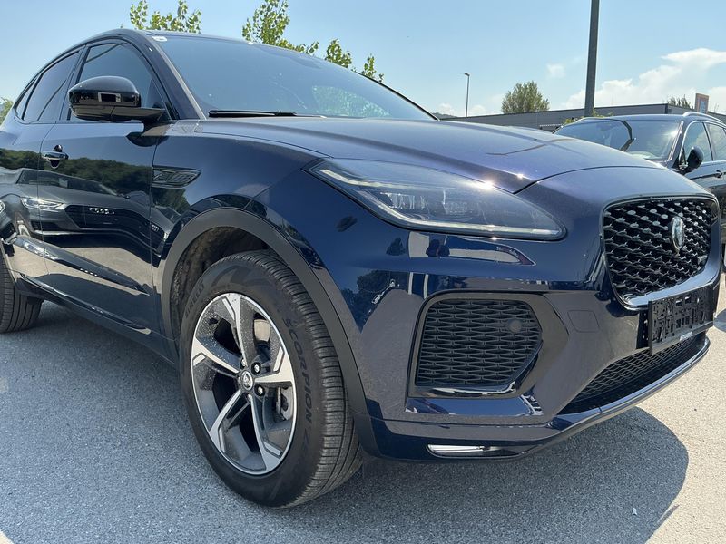 Jaguar E-Pace P300e Plug-in Hybrid R-Dynamic SE AWD — zdjęcie 8