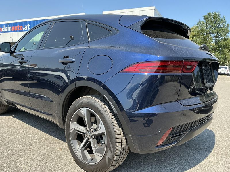 Jaguar E-Pace P300e Plug-in Hybrid R-Dynamic SE AWD — zdjęcie 3