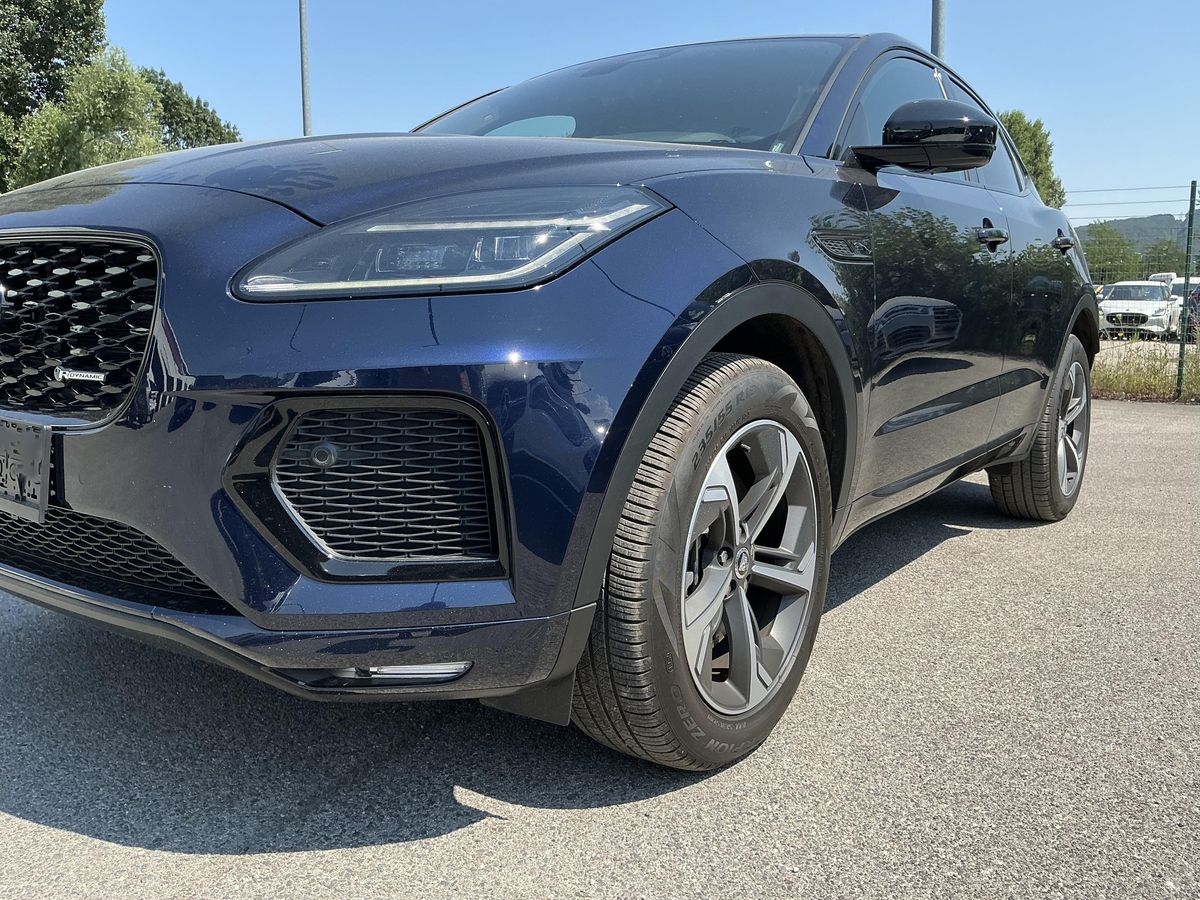 Jaguar E-Pace 2024 — photo 1