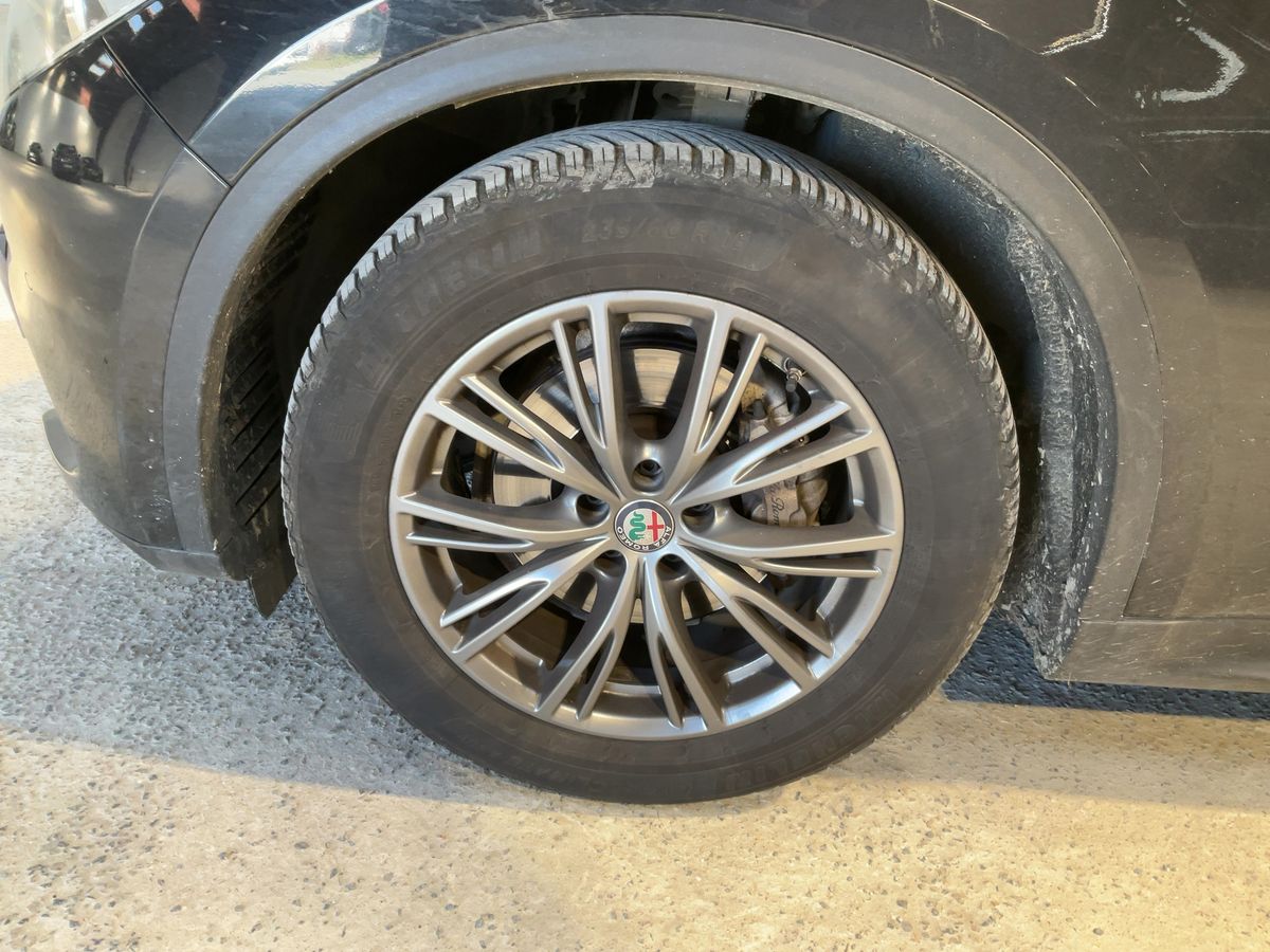 Alfa Romeo 2018 — photo 4