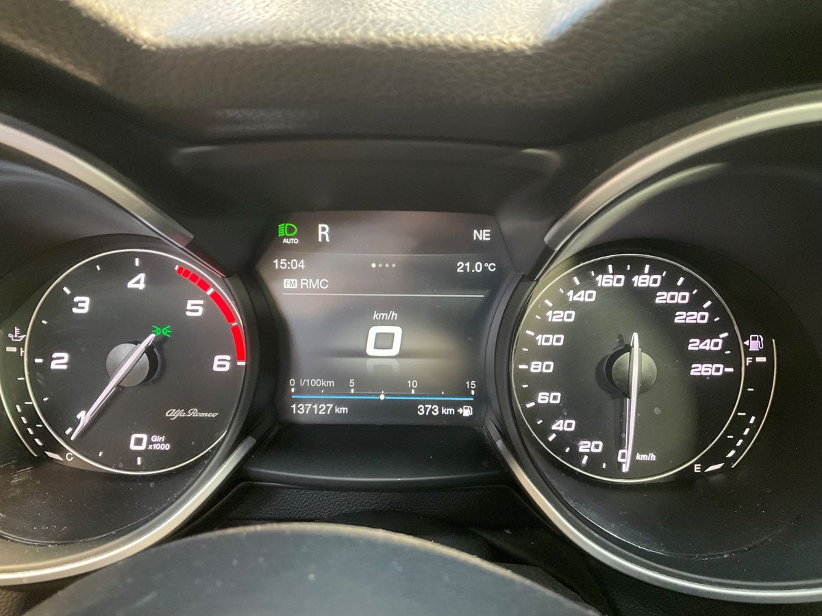 Alfa Romeo 2018 — photo 19