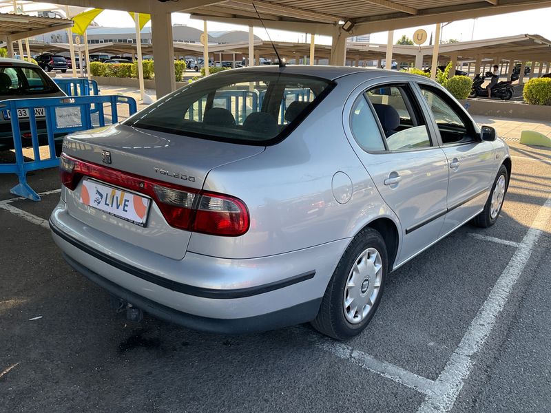 Seat Toledo 1.9 TDI Signo — zdjęcie 2