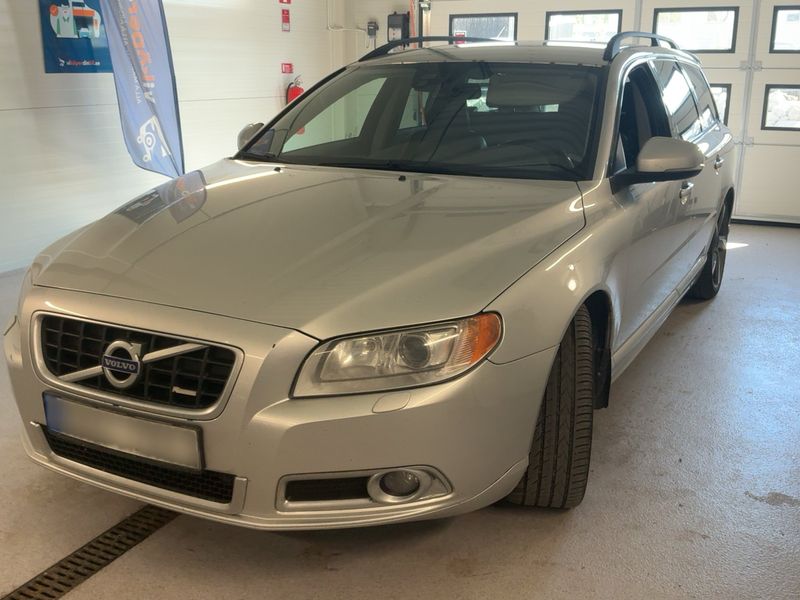 2012 Volvo V70